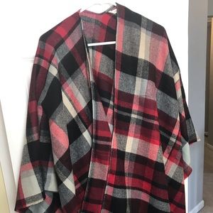 New with tags warm poncho